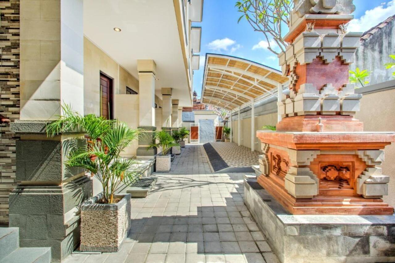 Oyo 3897 Fajar Guest House Dalung  Exterior photo